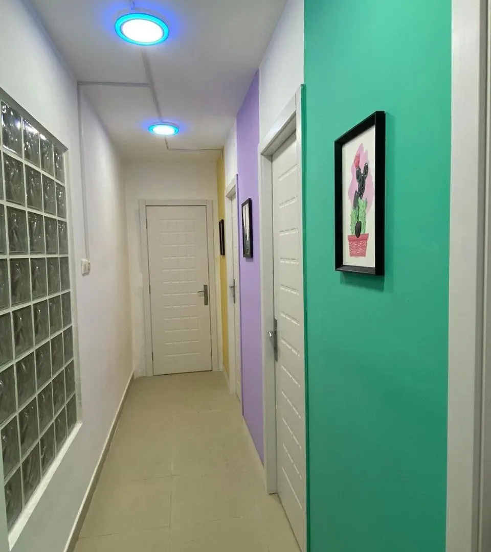 Blooming Partition Room In Tecom Near Internet City Metro Dubai 0*,  Verenigde Arabische Emiraten